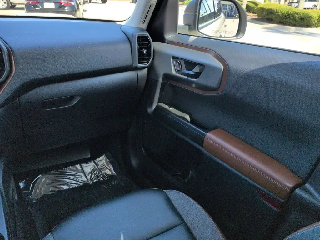 Ford Bronco Sport 2024 AWD Outer Banks SUV de 4 puertas