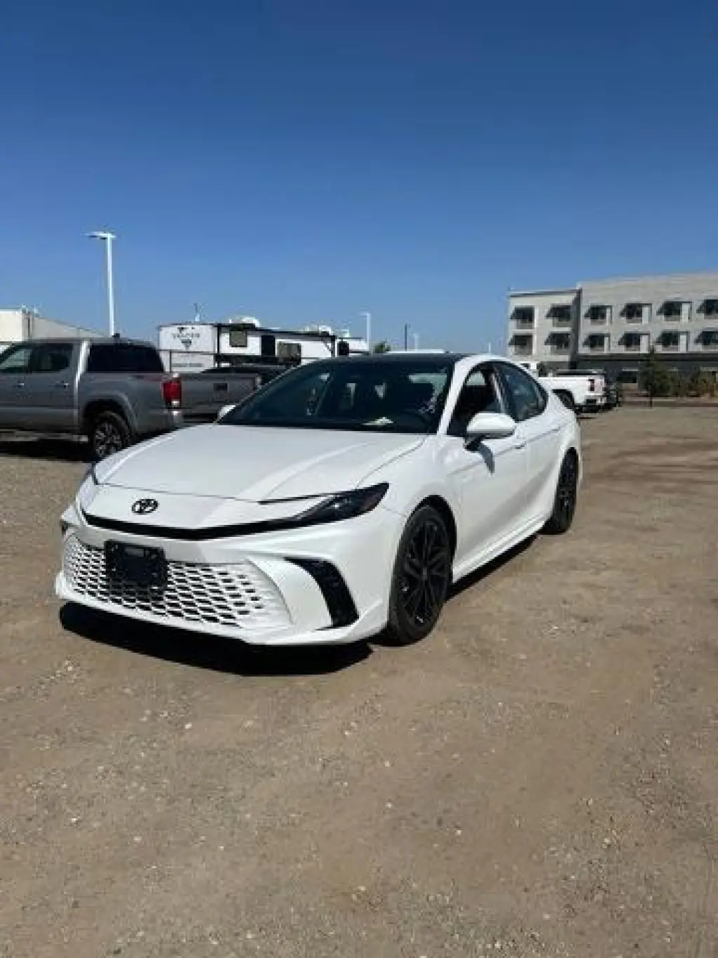 Toyota Camry 2026 Sedán de 4 puertas SE