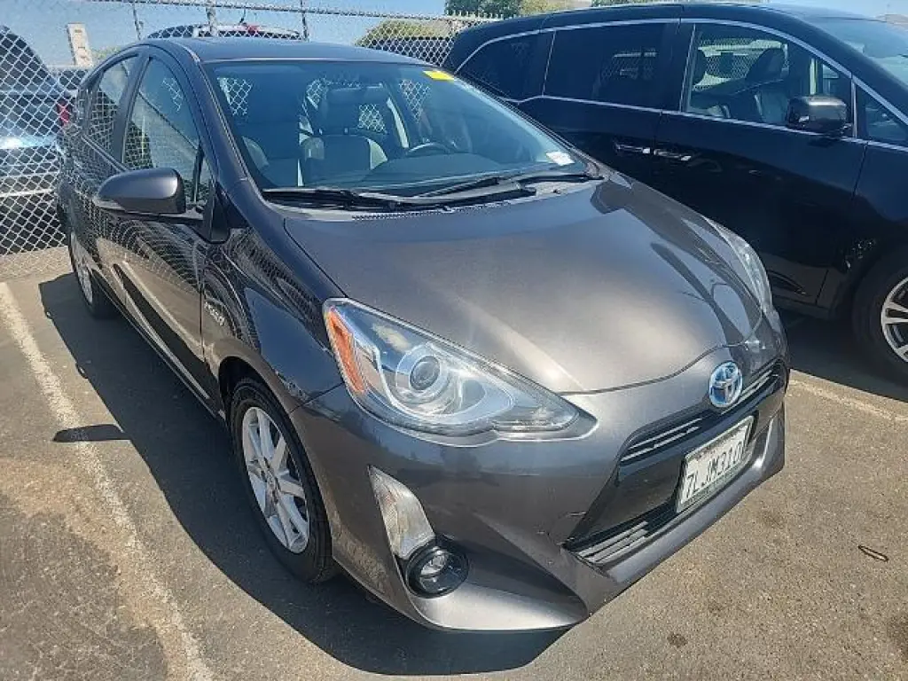 Toyota Prius c 2015 Four 4dr Hatchback