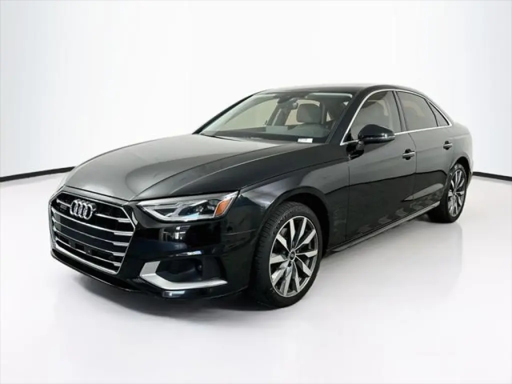 Audi A4 2022 AWD quattro Premium 40 TFSI 4dr Sedán