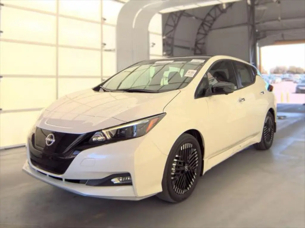 Nissan LEAF 2024 SV PLUS 4dr Hatchback