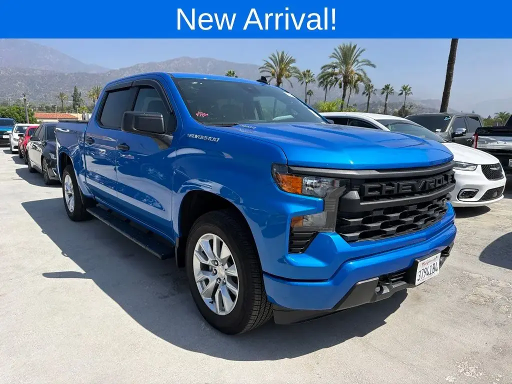 Chevrolet Silverado 1500 2025 4x2 Custom 4dr Crew Cab 5.8 ft. SB