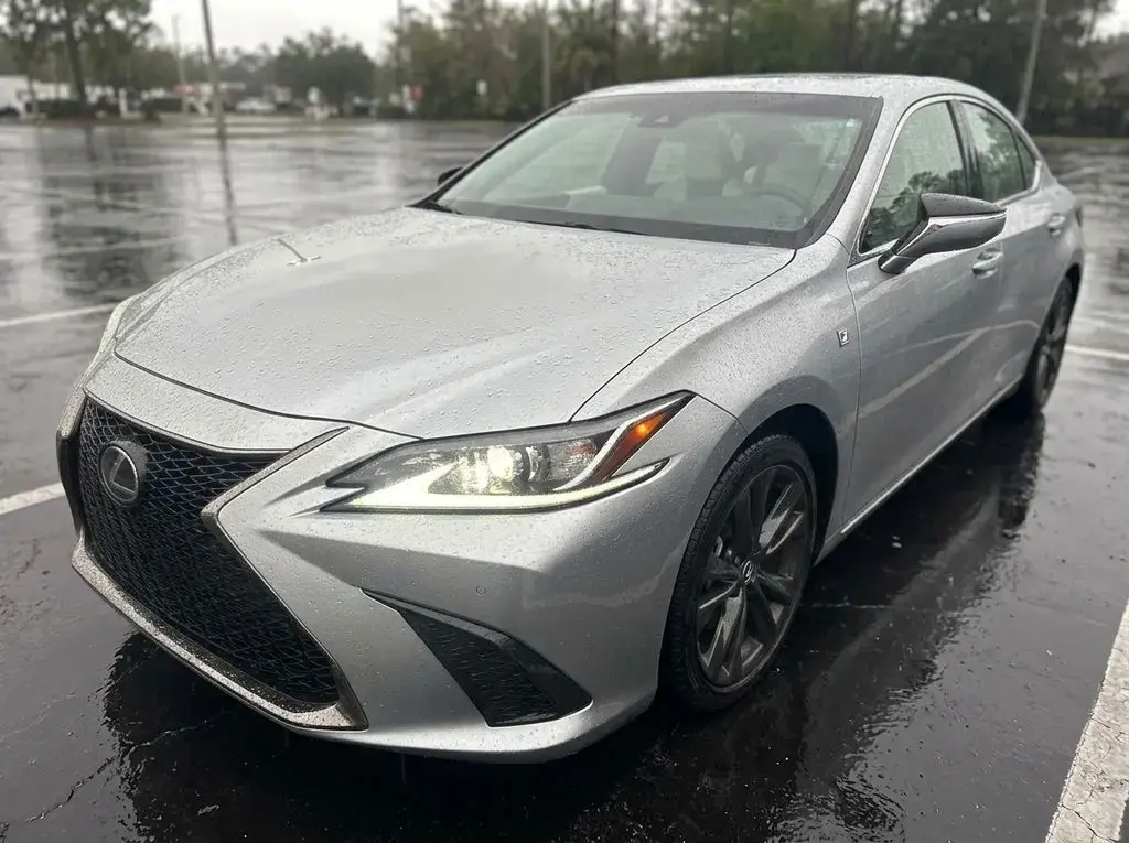 Lexus ES 350 2023 F SPORT Handling 4dr Sedán