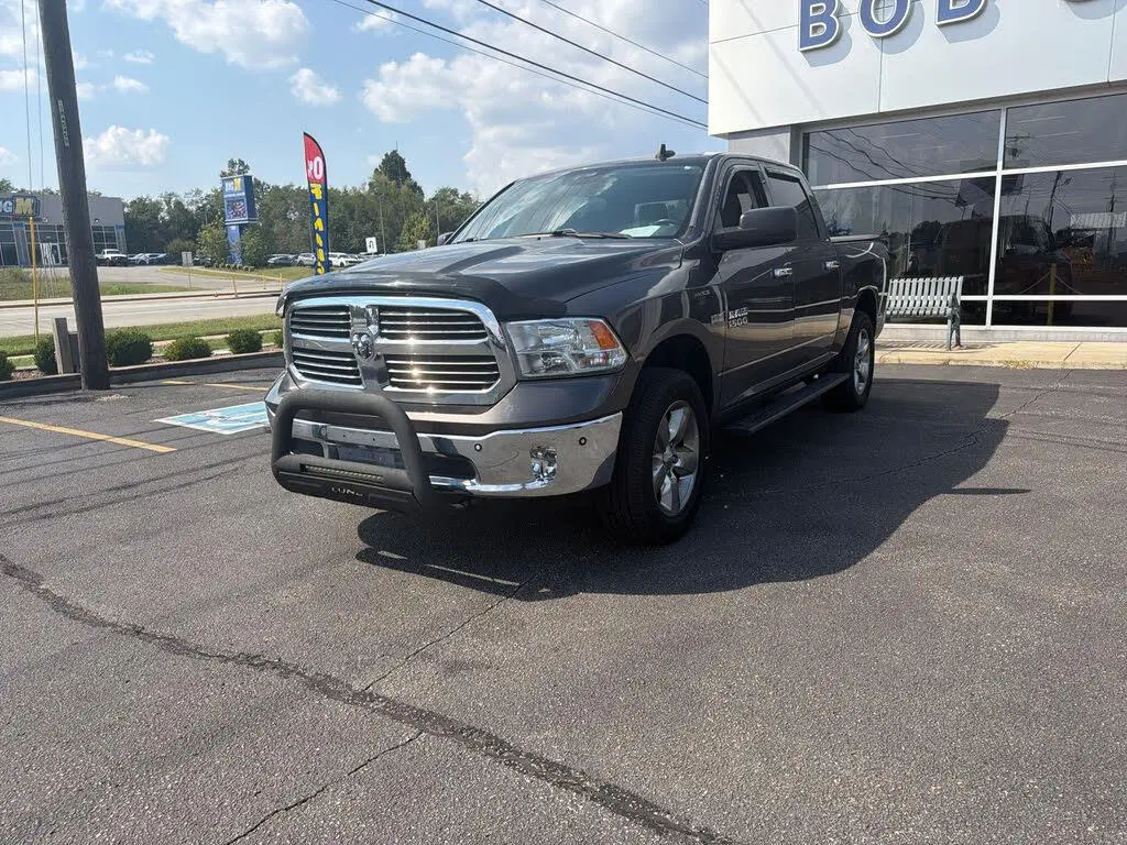 Ram 1500 2016 4x4 SLT 4p Cabasión de Equipo 5.5 pies CB Camioneta