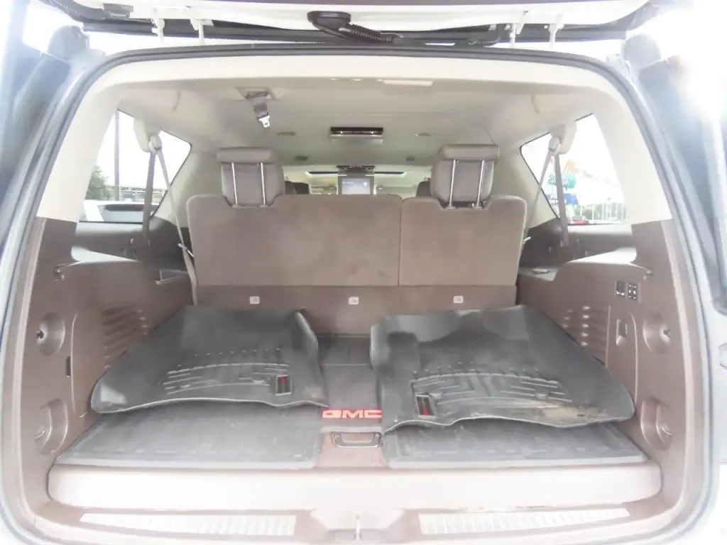 GMC Yukon XL 2015 4x4 Denali 4dr SUV