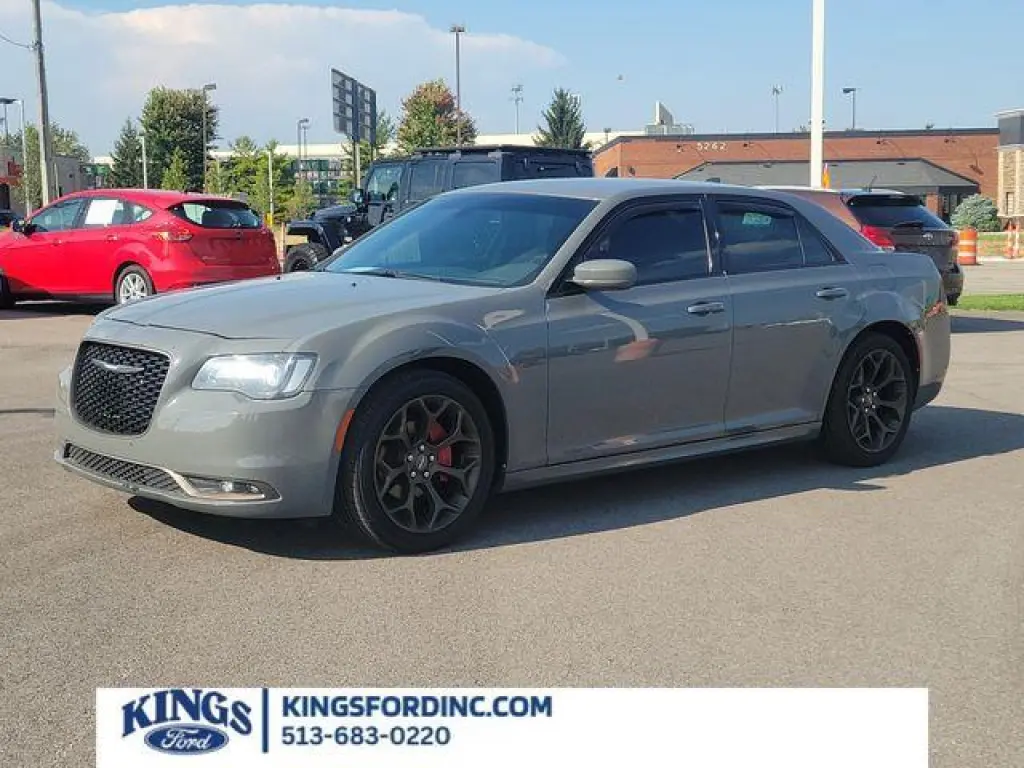 Chrysler 300 2018 S 4dr Sedán
