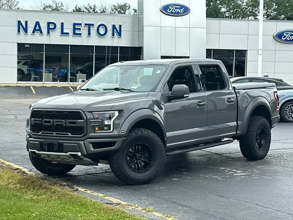 Ford F-150 2018 4x4 Raptor 4dr SuperCrew 5.5 ft. SB