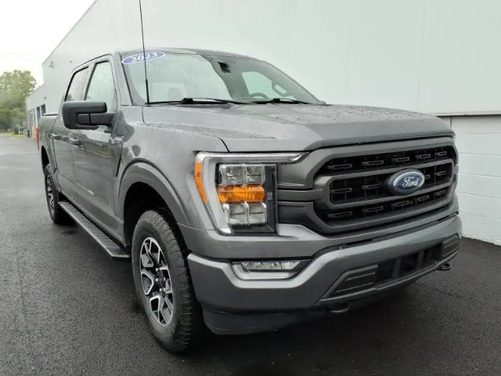 Ford F-150 2023 4x4 XLT 4p SuperCrew 5.5 ft. SB