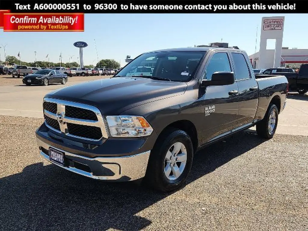 Ram 1500 Clásico 2024 4x2 SLT 4p Cubierta Cuadrada Cabina Cuadrada de 6.3 pies PT Camioneta