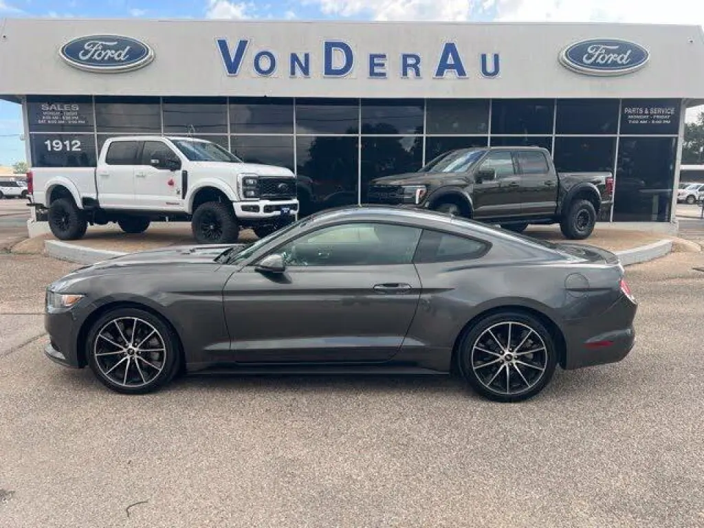 Ford Mustang 2017 EcoBoost 2dr Fastback