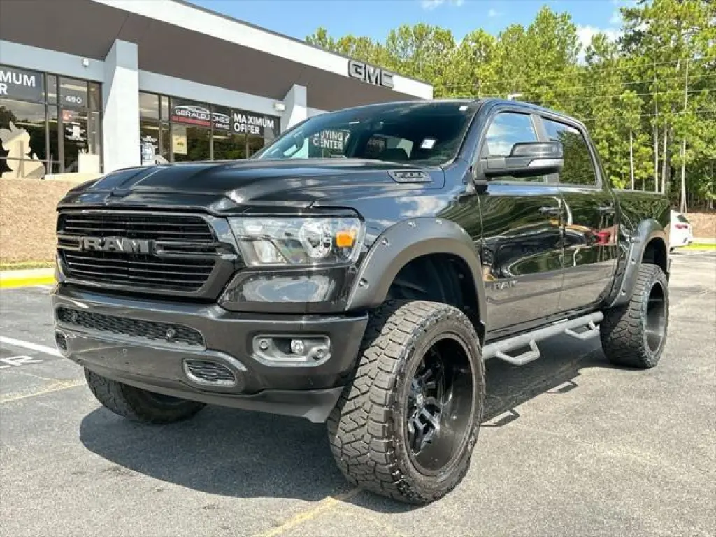 Ram 1500 2021 4x4 Big Horn 4dr Crew Cab 5.6 ft. SB Pickup