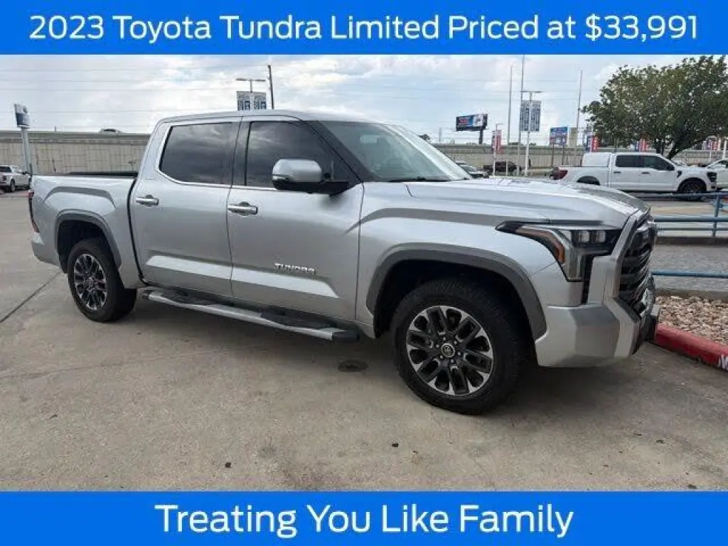 Toyota Tundra 2023 4x4 Limited 4dr CrewMax Cab Pickup SB
