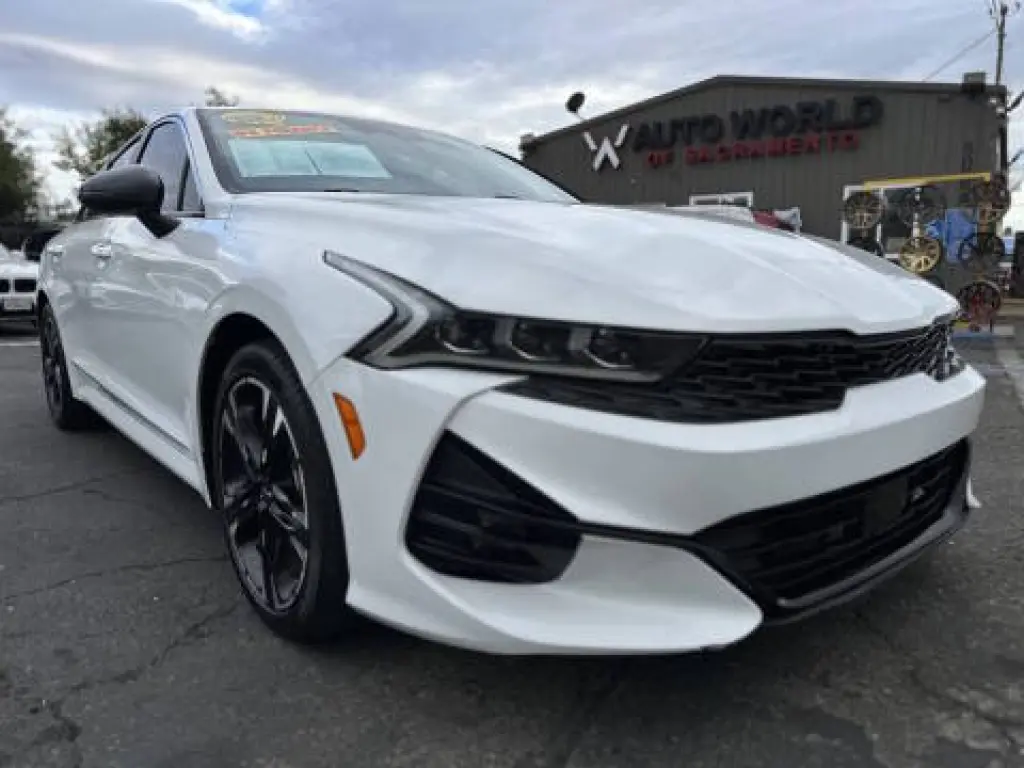 2023 Kia K5