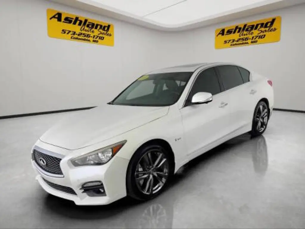 Infiniti Q50 2016