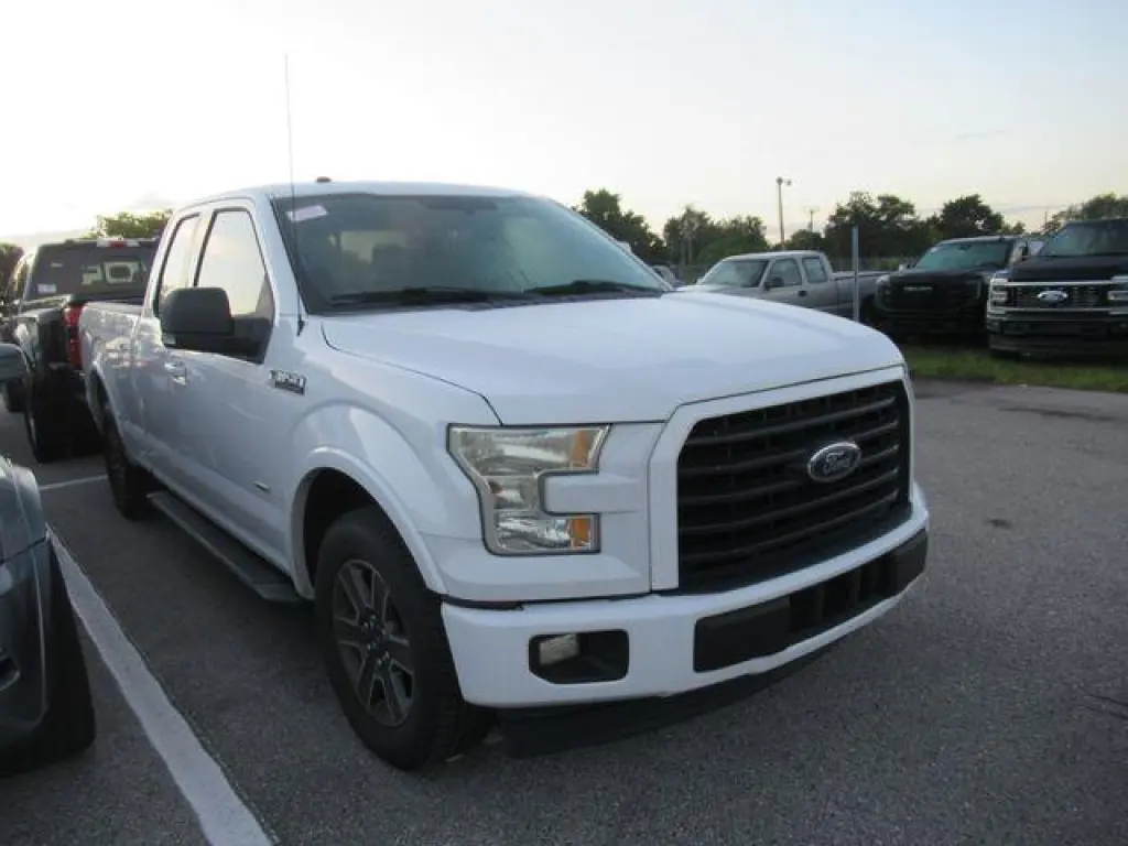 Ford F-150 2017 4x2 XLT 4dr SuperCab 6.5 ft. SB