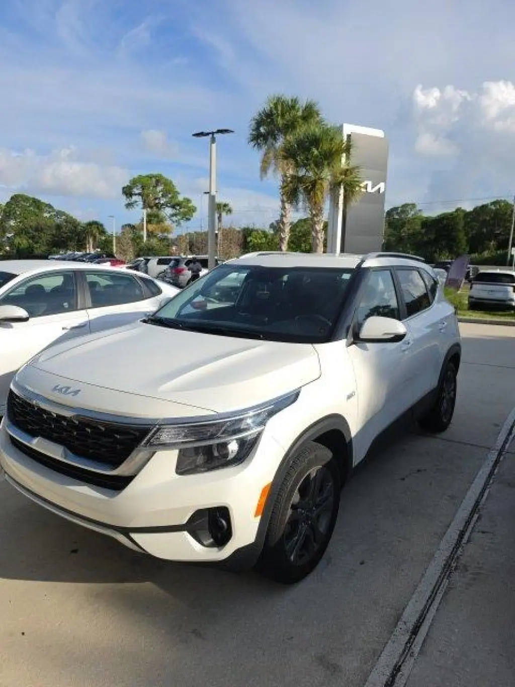 Kia Seltos 2023 AWD S 4 SUV