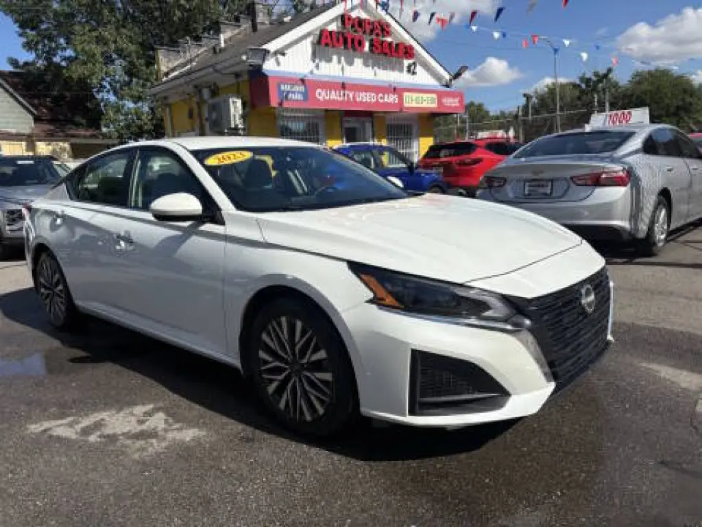 Nissan Altima 2023