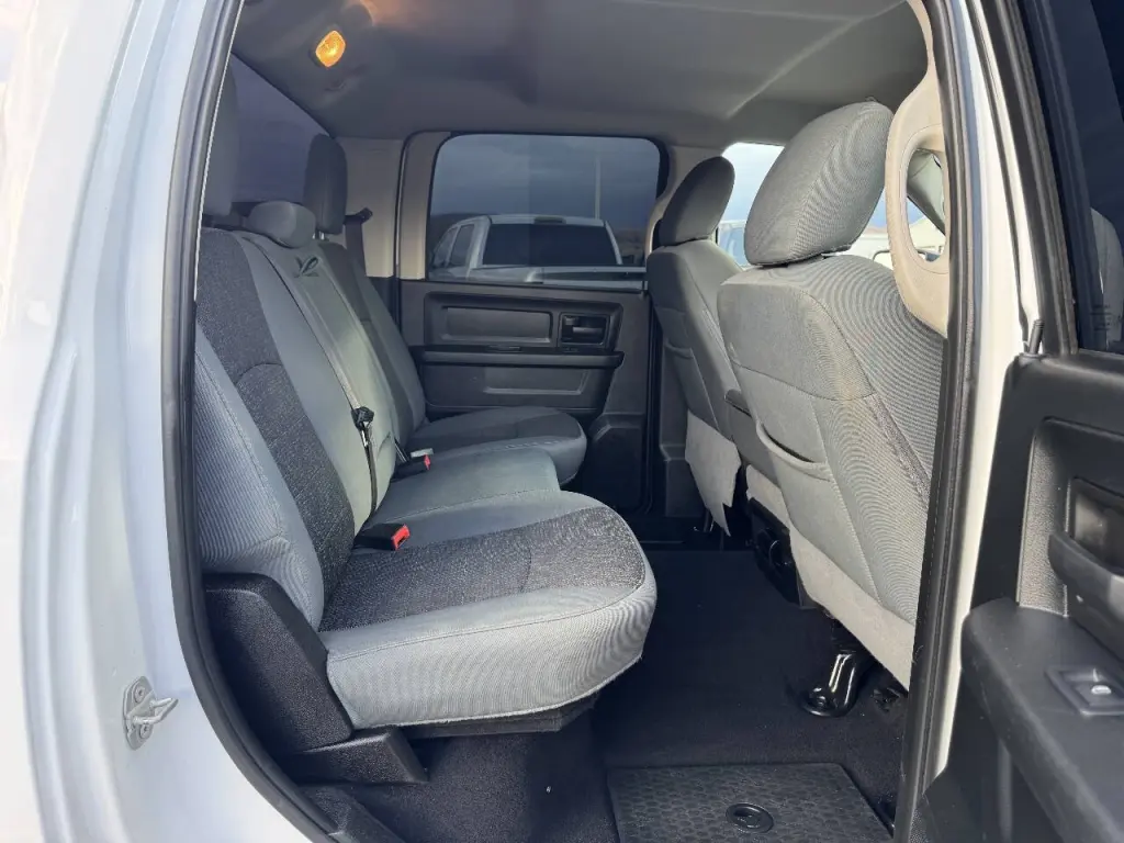 2019 Ram 1500 Clásico