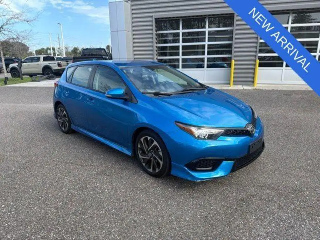 Scion iM 2016 4dr Hatchback 6M