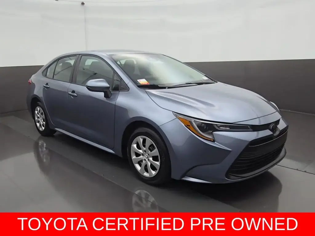 Toyota Corolla 2025 LE 4p Sedán