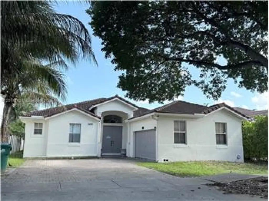 Propiedad de alquiler con 4 dormitorios y 3 baños en Miami