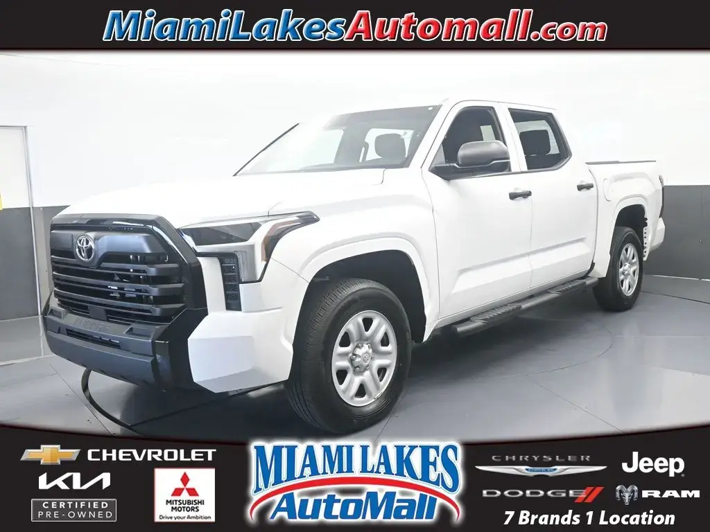 Toyota Tundra 2025 4x4 SR 4dr CrewMax Cab Pickup SB