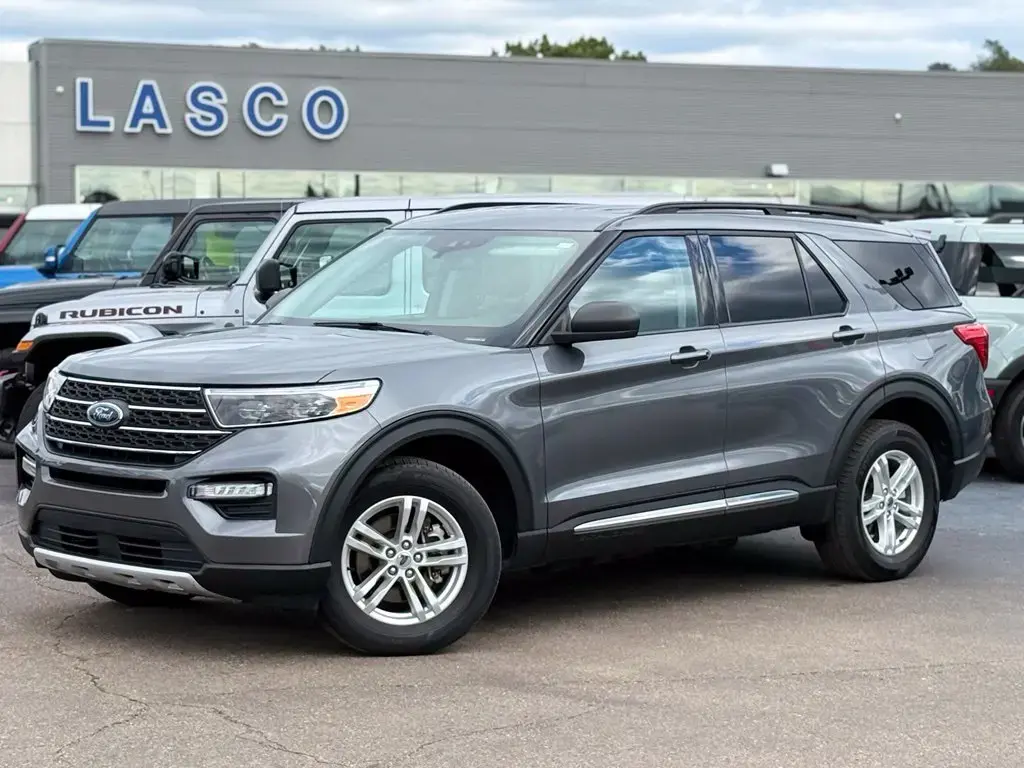 Ford Explorer 2024 AWD XLT SUV de 4 puertas