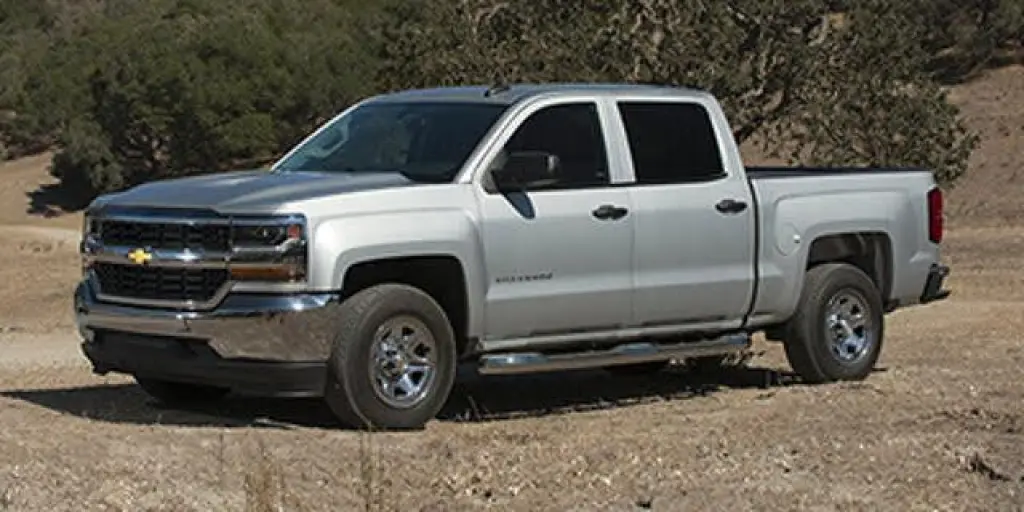 Chevrolet Silverado 1500 2018 4x4 LT 4 puertas Crew Cab Caja Corta de 5.8 pies