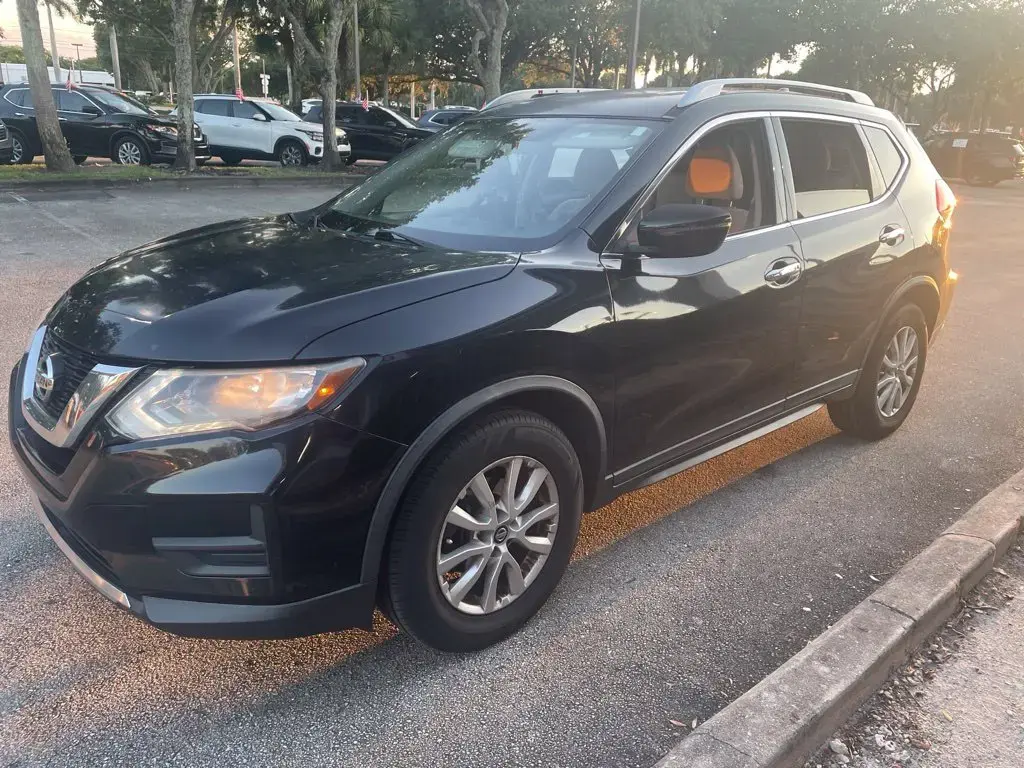 Nissan Rogue 2017 S 4puertas Crossover