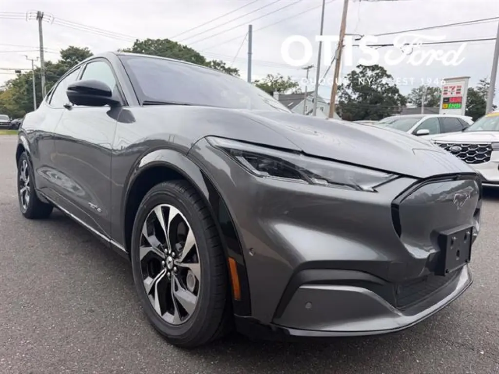 Ford Mustang Mach-E 2023 AWD Premium 4dr SUV