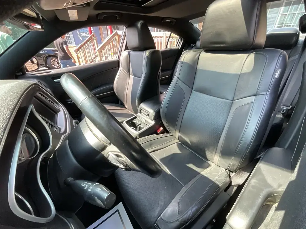 Dodge Charger 2015 R/T 4dr Sedán