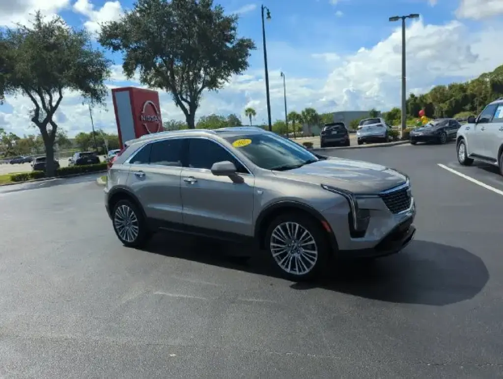 Cadillac XT4 2025 4x4 Premium Luxury 4dr Crossover