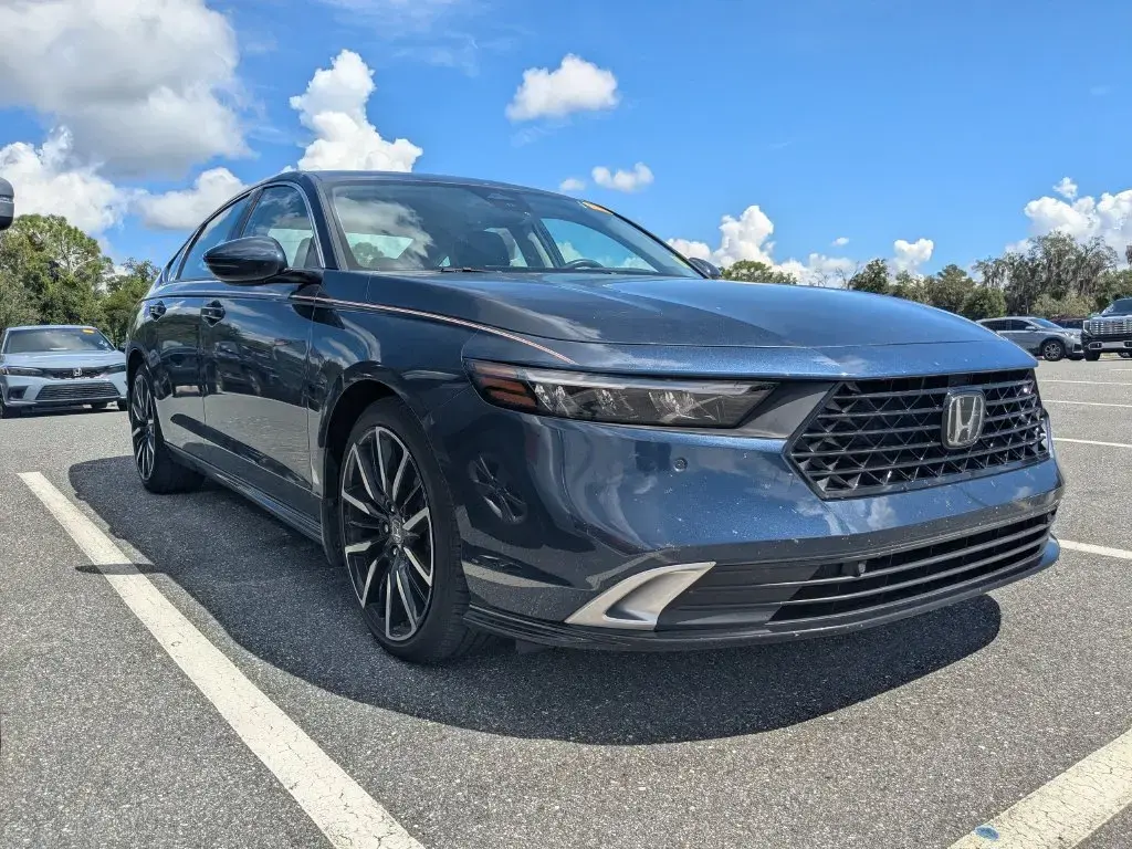 Honda Accord Hybrid 2024 Touring 4dr Sedán