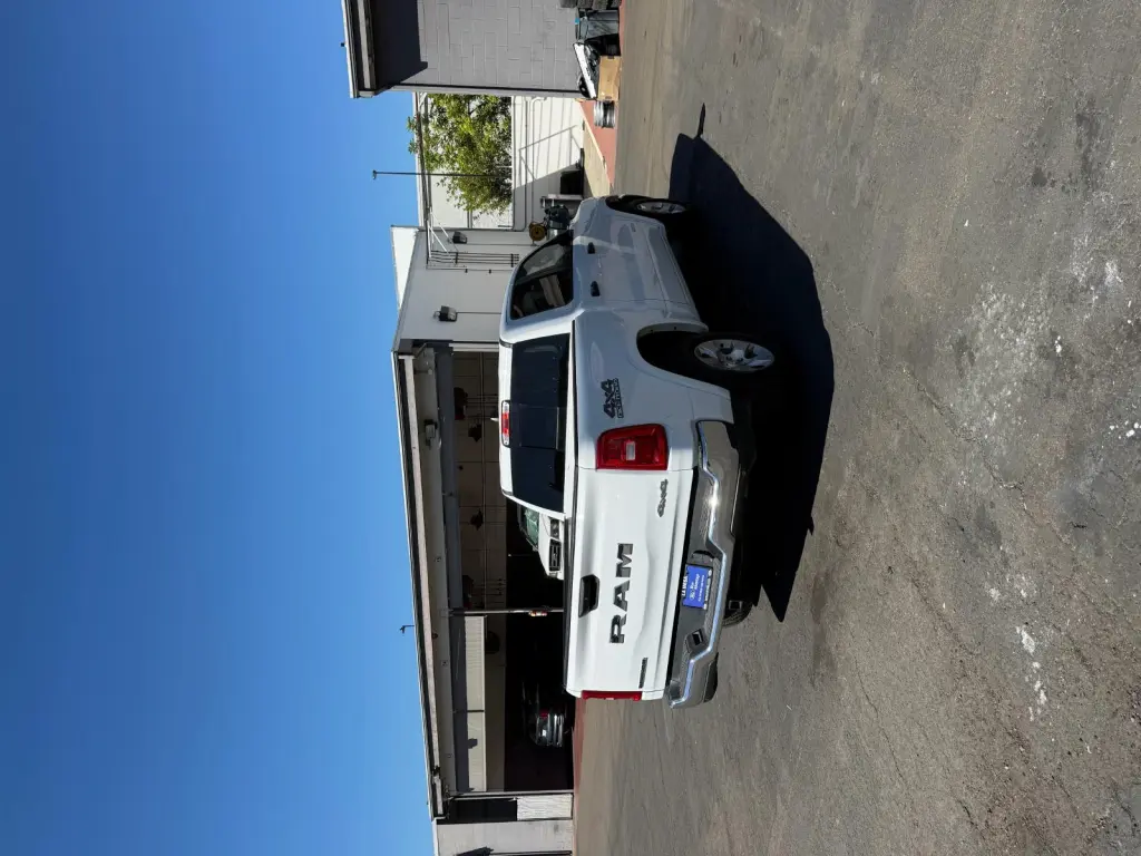 Ram 1500 2025 4x4 Lone Star 4dr Crew Cab 5.6 ft. SB Pickup
