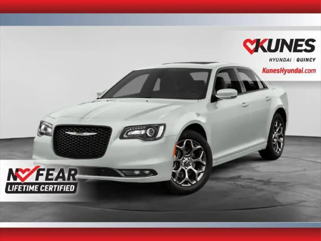 Chrysler 300 2018 S 4dr Sedán