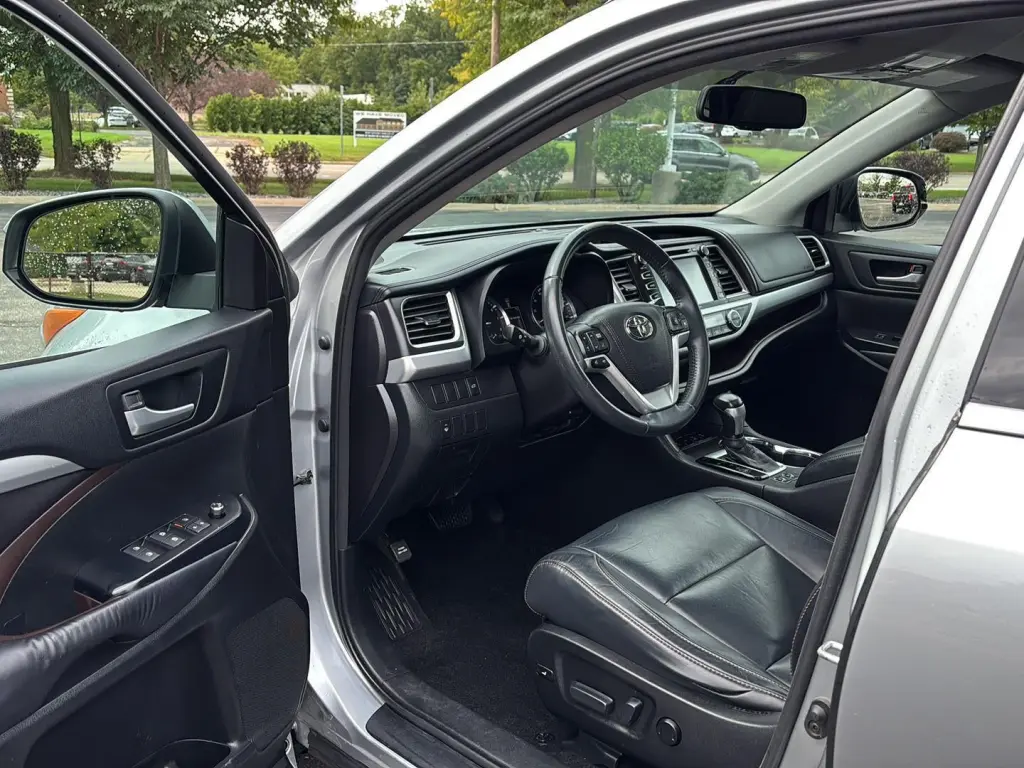 2016 Toyota Highlander
