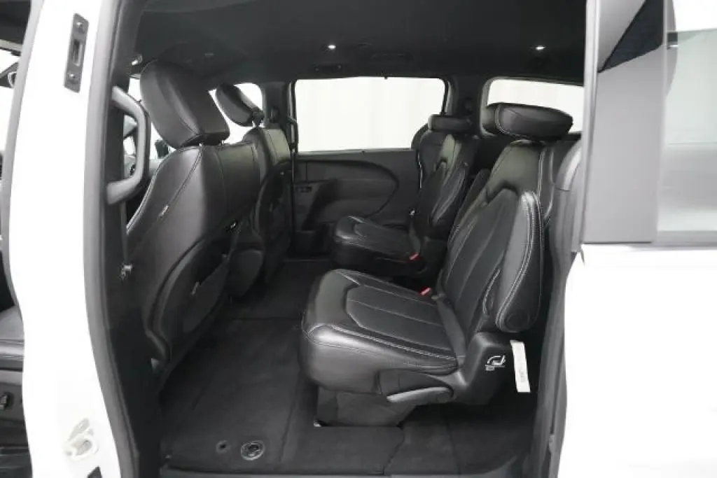 Chrysler Pacifica 2025 Select 4dr Mini-Van