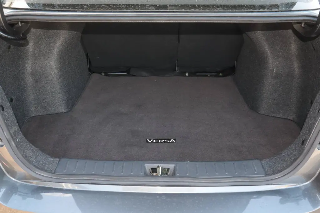 2025 Nissan Versa