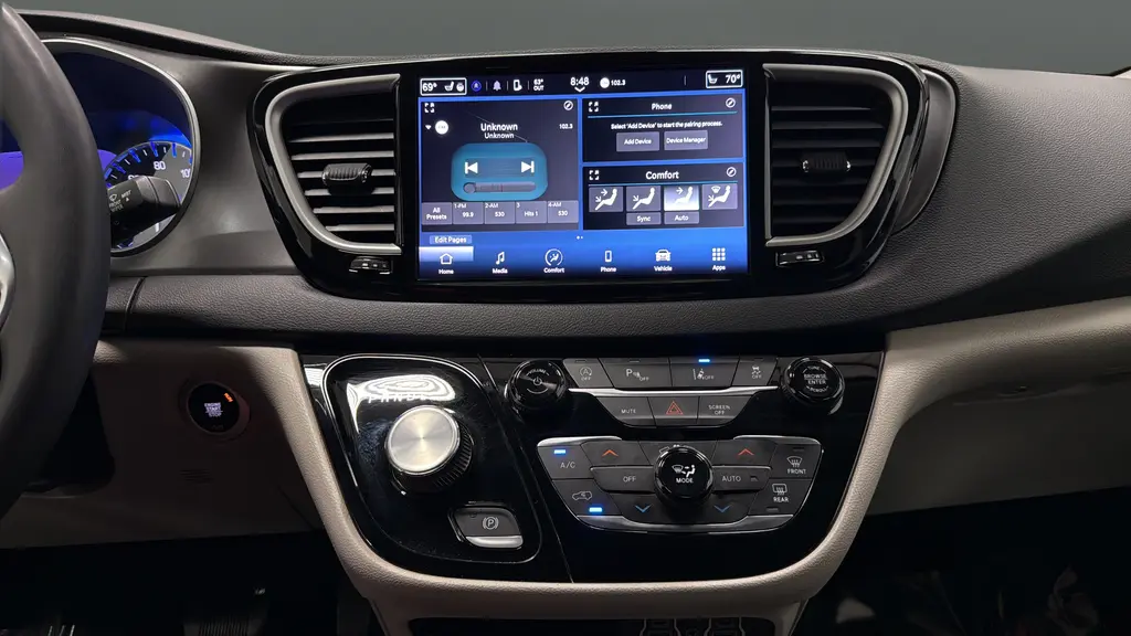 2024 Chrysler Pacifica