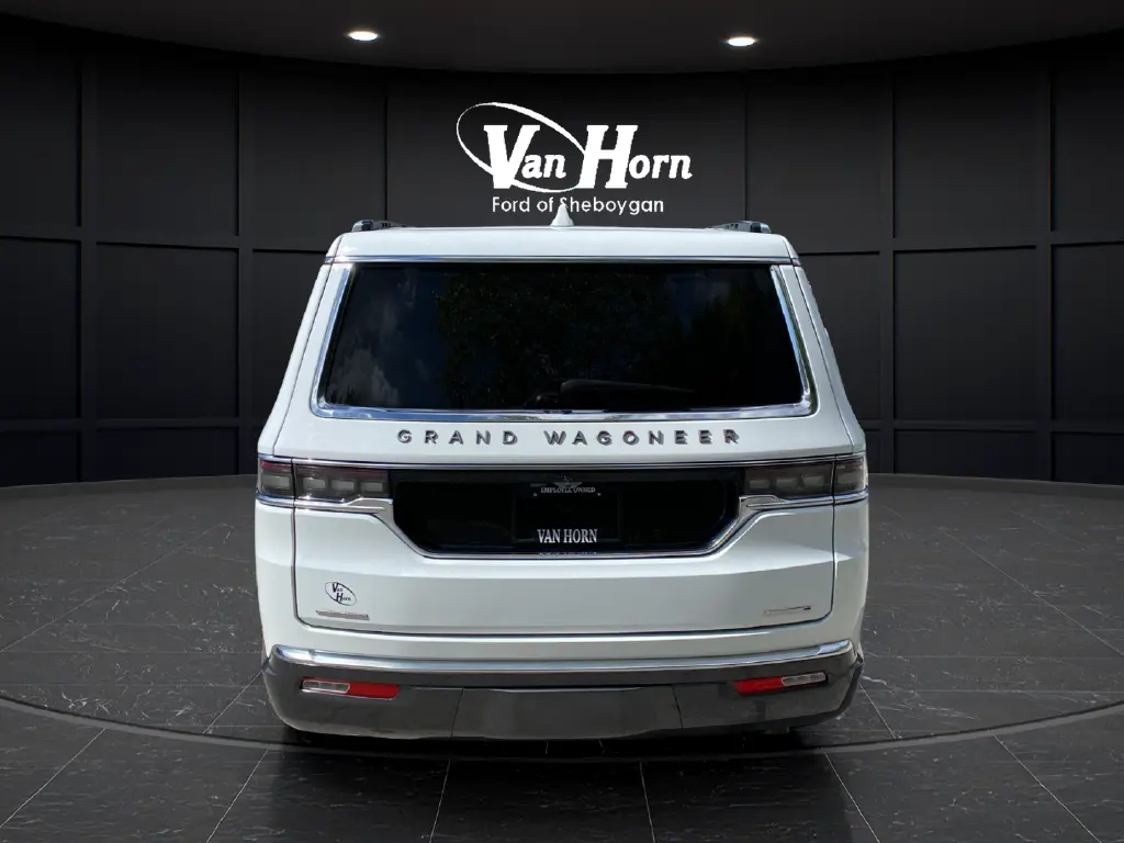 2022 Jeep Grand Wagoneer