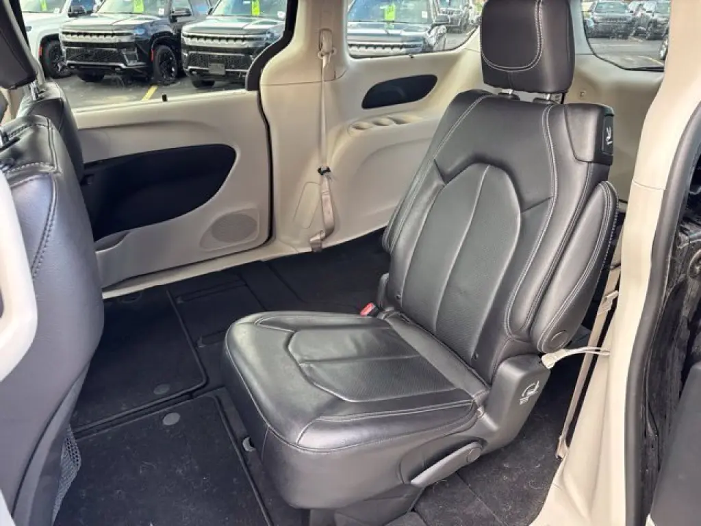 2022 Chrysler Pacifica