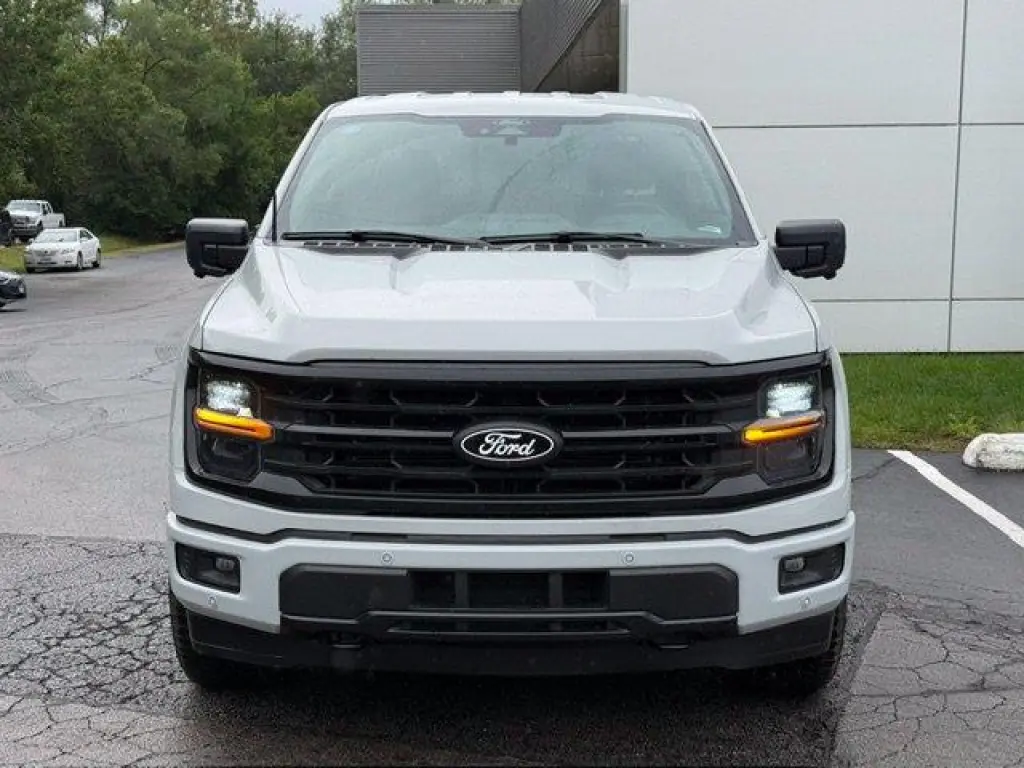 Ford F-150 2024 4x4 XLT 4dr SuperCrew 5.5 ft. SB