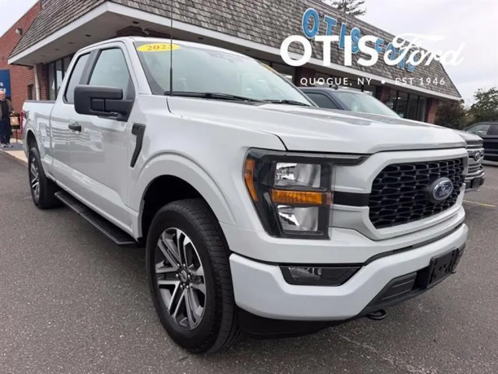 Ford F-150 2023 4x4 XL 4dr SuperCab 6.5 ft. SB