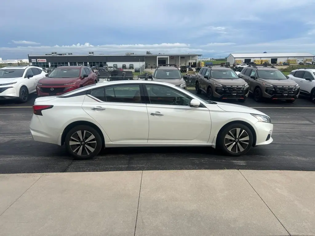 2020 Nissan Altima