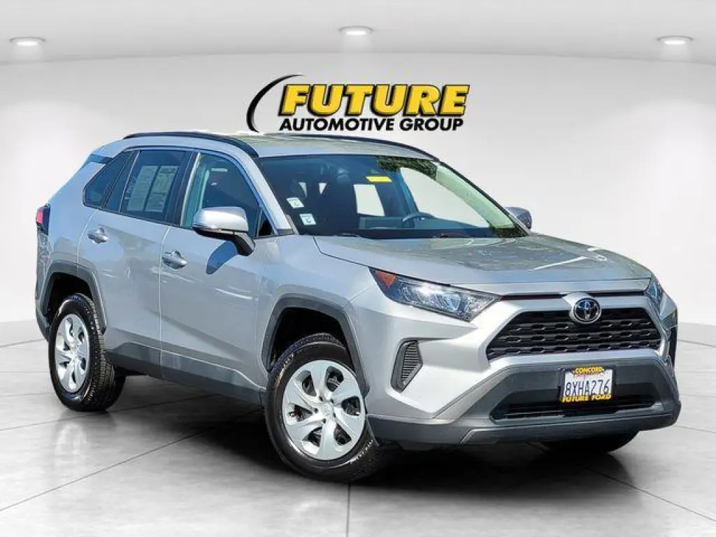 Toyota RAV4 2021 LE 4dr SUV