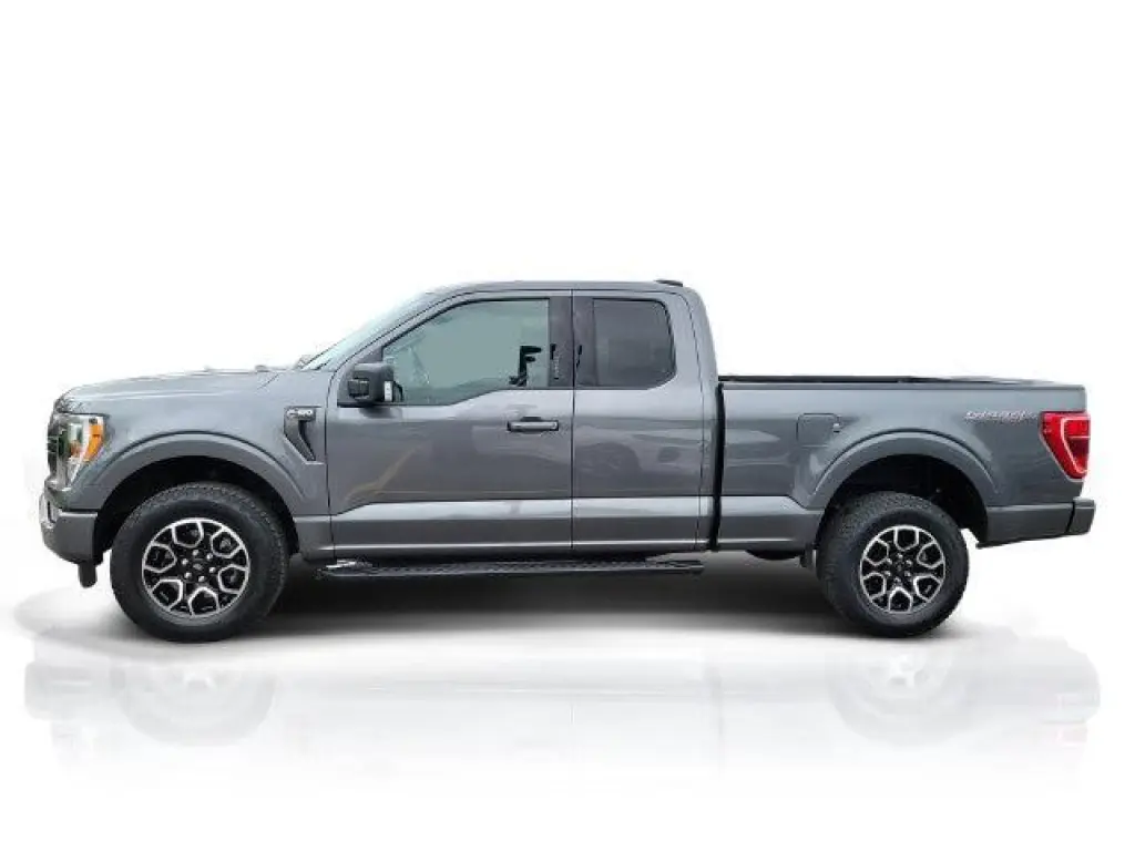 Ford F-150 2023 4x4 XLT 4dr SuperCab 6.5 ft. SB