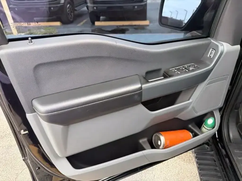Ford F-150 2021 4x2 XLT 4 puertas SuperCrew 5.5 pies SB