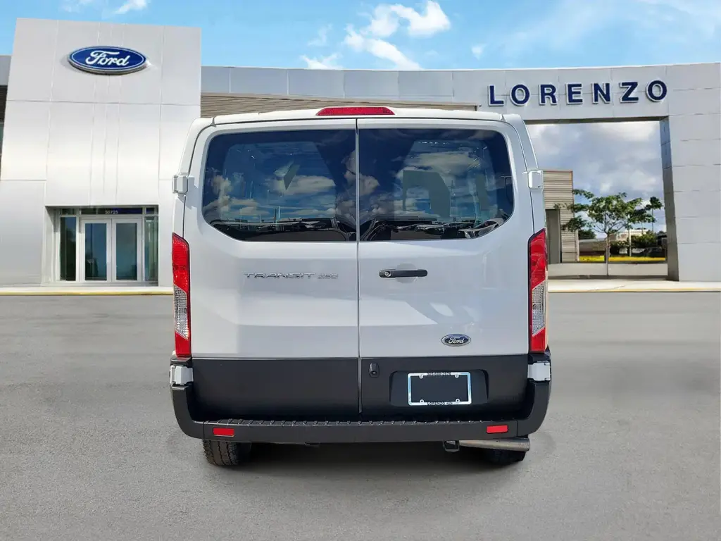 Ford Transit 2025 250 3pl BJR Techo Bajo Furgón de Carga