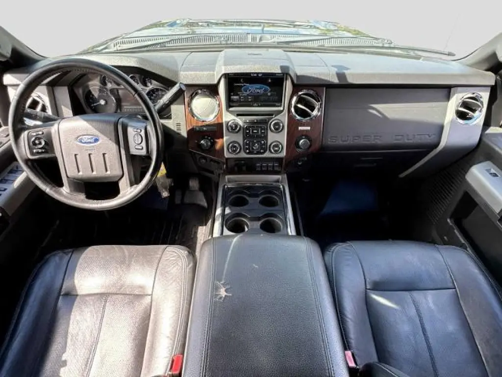 Ford F-250 Super Duty 2015 4x4 Lariat 4 puertas Cabina Doble Cama Corta de 6.8 pies Pickup