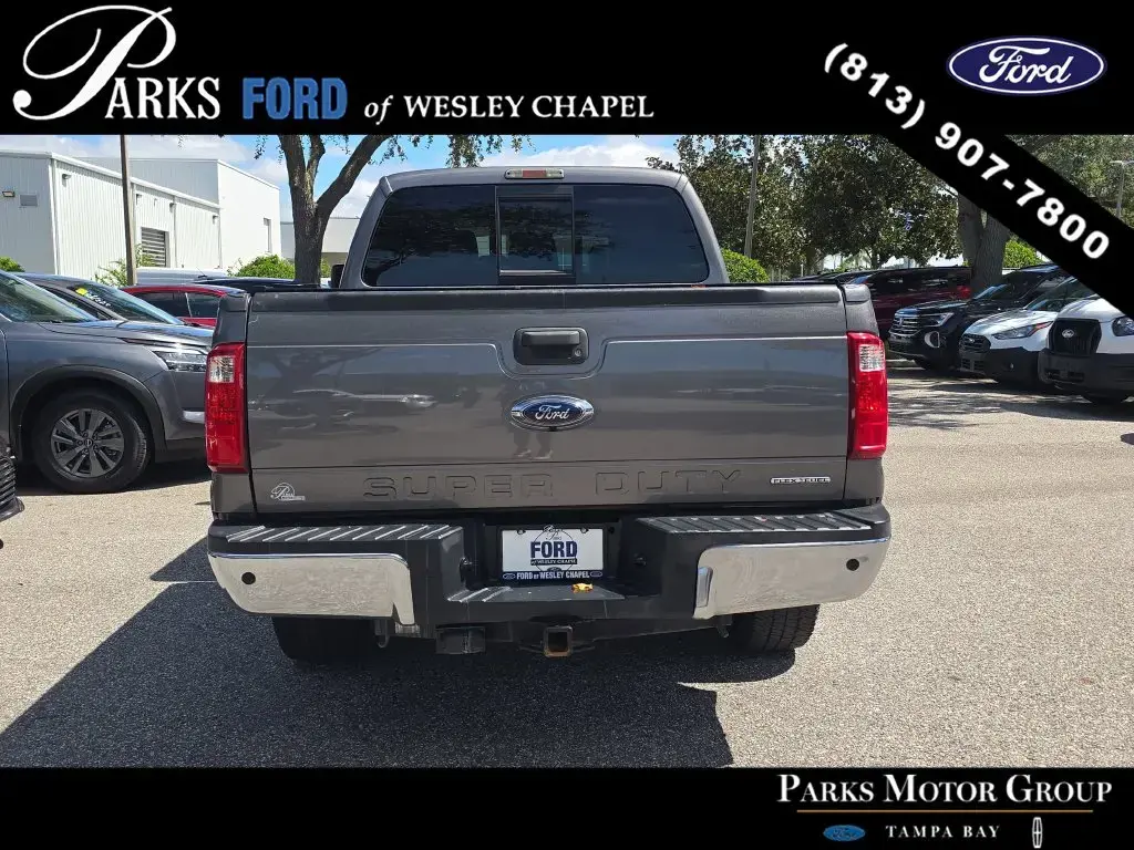 Ford F-250 Super Duty 2013 4x4 Lariat 4 puertas Cabina Crew Cab de 6.8 pies con caja corta